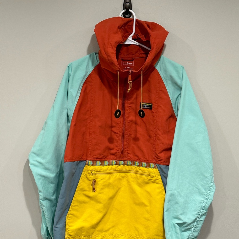 L.L. BEAN color block half zip windbreaker